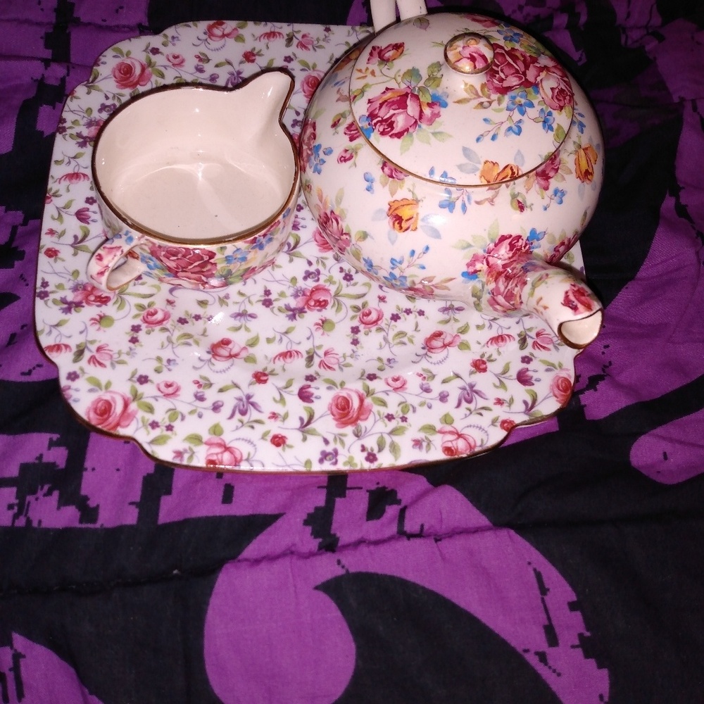 3 Victorian rose tea set ATIQUE